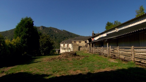 Abandoned country houses and stables in spain