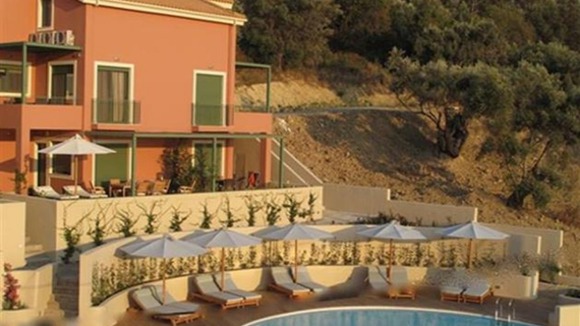 villa by pool