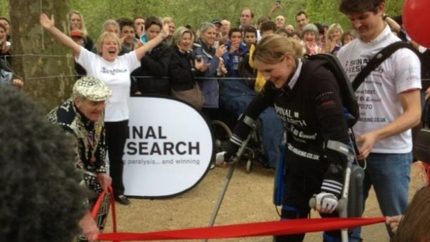 Claire Lomas approaches the finish line of the 26.2 mile course