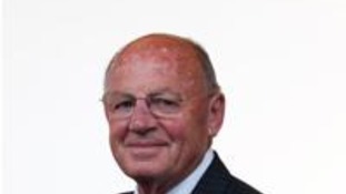 Keith Davies AM