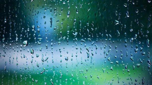 After sunshine and showers for Sunday, it'll be a soggy start to Monday