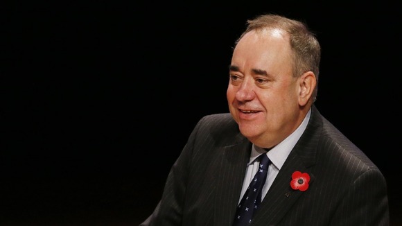 Scotland's First Minister Alex Salmond has begun talks with the Unite union over the mooted Grangemouth closure.