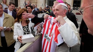 Pope Francis with his new Sunderland shirt