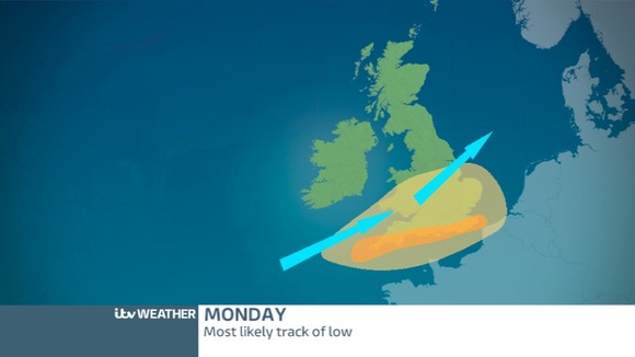 HEAVY RAIN AND STRONG WINDS ON MONDAY