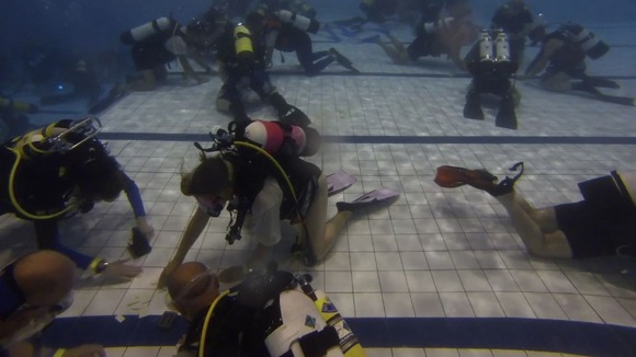 The successful underwater dominos attempt