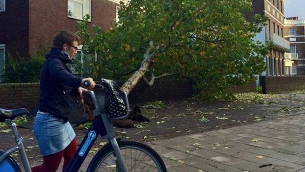 A Boris biker's commute in Kennington.
