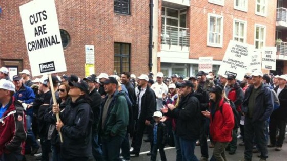 Off duty officers passing Home Office