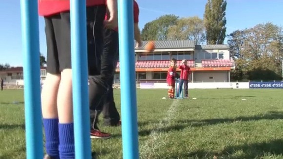 Experts say the problem comes from a lack of PE at school, the rise of TV and computer games.