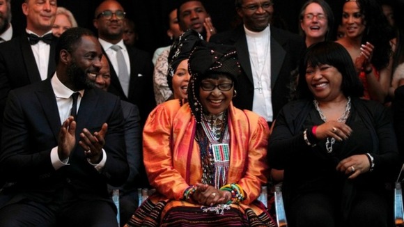 Idris Elba (L) joins Winnie Mandela (C) and Zindzi Mandela (L) at the premiere of A Long Walk to Freedom.