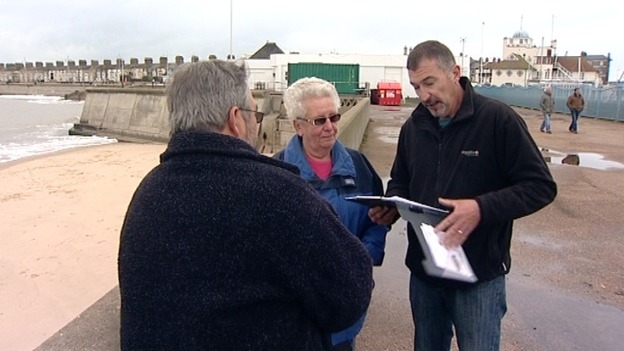 Gathering signatures in support of Pier Pressure's petition