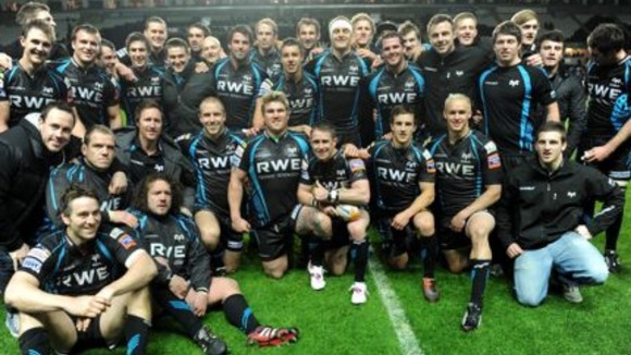 The Ospreys team