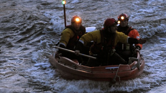 Search and rescue teams at Barford, near Warwick