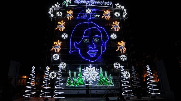 The design was created by Blinkbox using more than 10,000 lights and 50 metres of light rope.