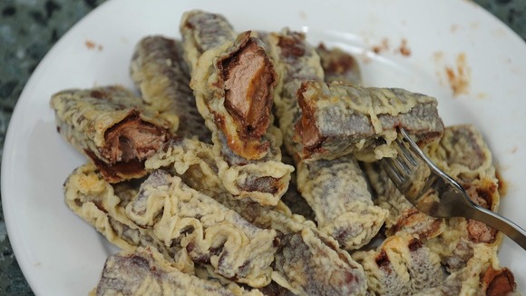 A plate of Scottish deep fried Mars Bars