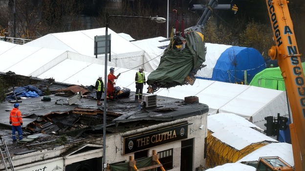 The helicopter was removed from the Glasgow pub yesterday.