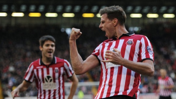 Sheffield United will be the latest team hoping to end Cambridge United's impressive home record on Sunday.