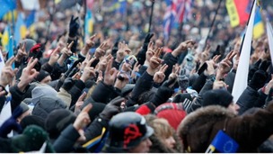 Crowds of protesters in the Ukrainian capital Kiev