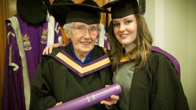 90-year-old Helen Hetherington with her granddaughter Rachael as she collects her degree from Manchester University.