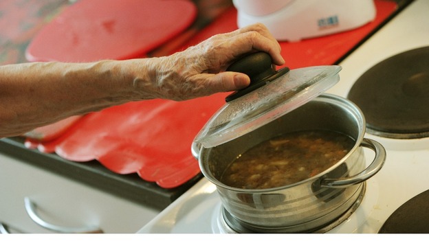 One third of elderly going to hospital are undernourished