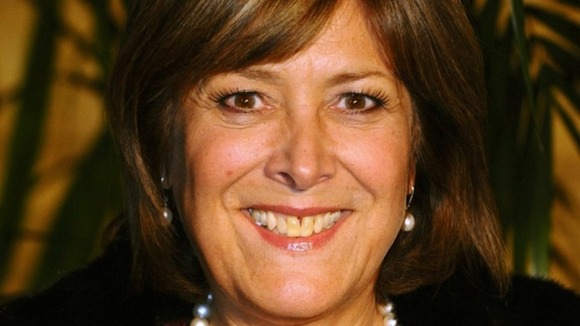 Actress Lynda Bellingham is to receive an OBE in the New Year Honours.