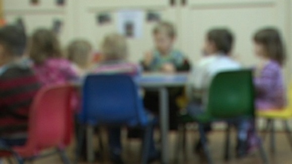 Parenting class pilot scheme to be introduced in High Peak in Derbyshire.