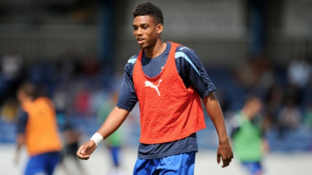 Posh striker Shaun Jeffers will join Newport County.