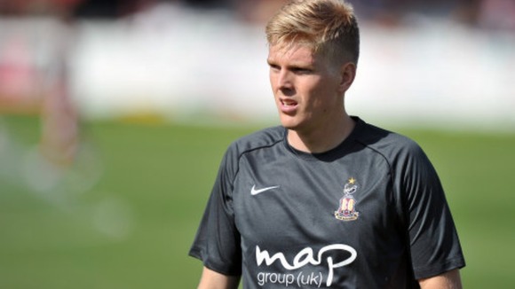 Northampton Town have signed Alan Connell.
