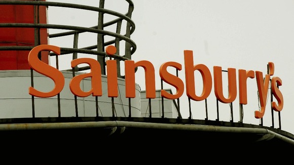The outgoing Chief Executive of Sainsburys, Justin King has warned an independent Scotland could face much higher food costs.