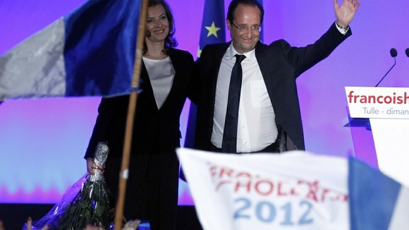 Francois Hollande has chosen to meet with the Spanish Prime Minister ahead of the summit