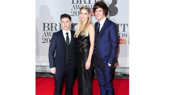 London Grammar arrive ahead of tonight's Brit Awards show.