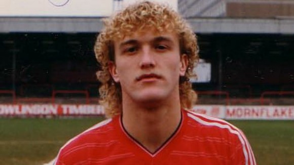 Steve Davis crewe manager in his playin days