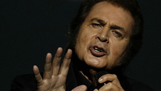 Engelbert Humperdinck rehearsing for the final of the 2012 Eurovision Song Contest