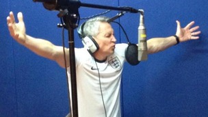 Gary Barlow and Gary Lineker take a moment for a photo during recording