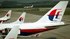 Malaysia Airlines loses contact with aircraft