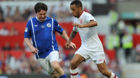 Mike Myers (left) and Aston Merrygold 