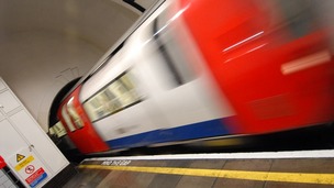 Tube workers have been offered an extra £850 to work during the games