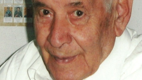Mr Towli suffers from Alzheimer's