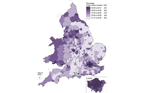 A map shows the percentage of those aged 16 or over who were not living as a couple.
