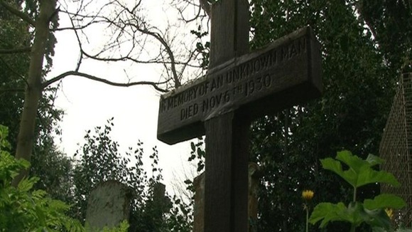 St Edmund church, Hardingstone
