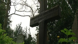St Edmund church, Hardingstone