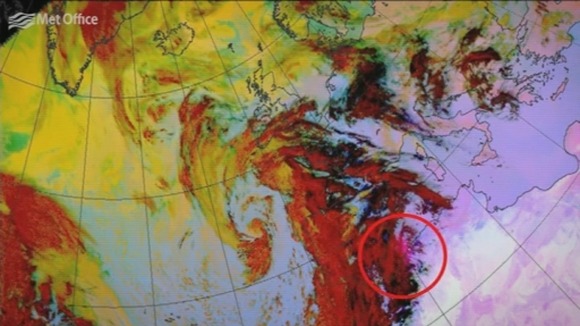 Met Office pictures show dust particles being swept from the Sahara.
