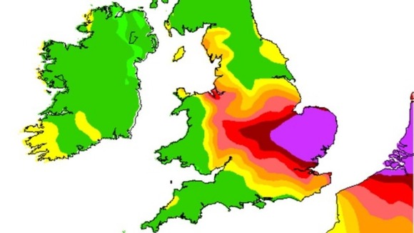 Low pollution areas are green, very high levels of pollution are marked in purple.