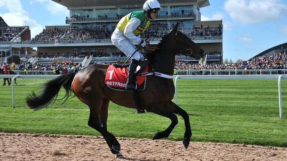 Burton Port has won before at Aintree, in 2012