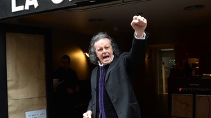 Donovan sings in Soho