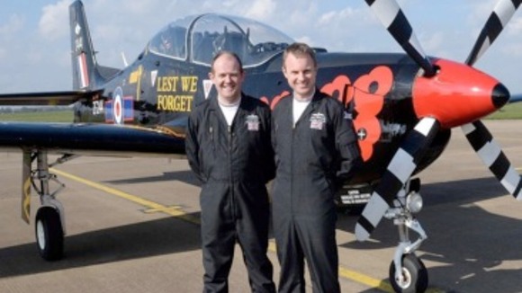 Flight Lieutenant Dave Kirby (l) with Flight Lieutenant Jon Trueman