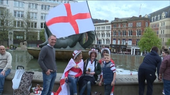 Hundreds come out to celebrate England's Patron Saint