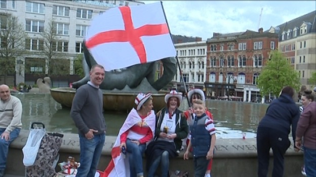 Hundreds come out to celebrate England's Patron Saint