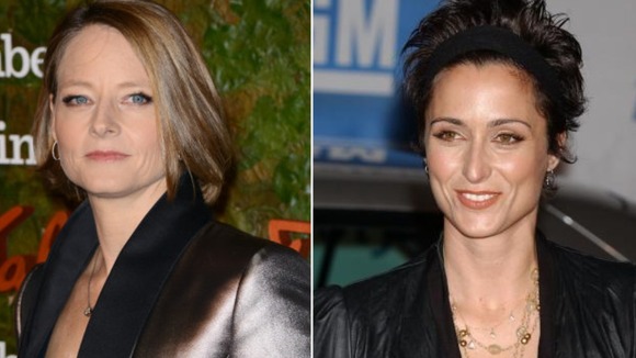 Actress Jodie Foster has married her girlfriend, 44-year-old Alexandra Hedison.