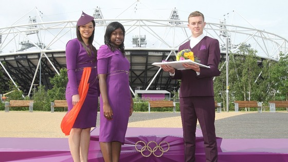 Gamesmakes, Jodie Rodaway (Presenter Escort with hat), Hilda Kwafo-Akoto (Athlete Escort), Matt Smith (Medal & Flower Bearer). 