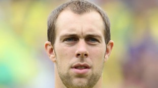 Steven Whittaker believes Norwich City can beat Manchester United.